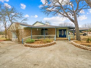 216 Oak Wood Rd, Kerrville, TX 78028