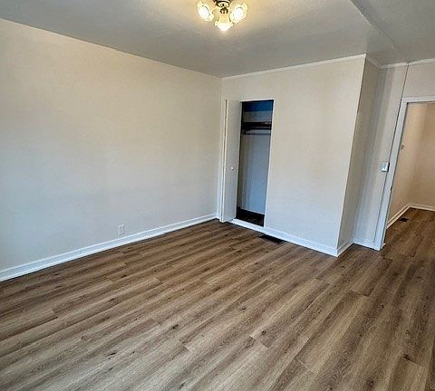 4th image of 1866 Maiden Ln