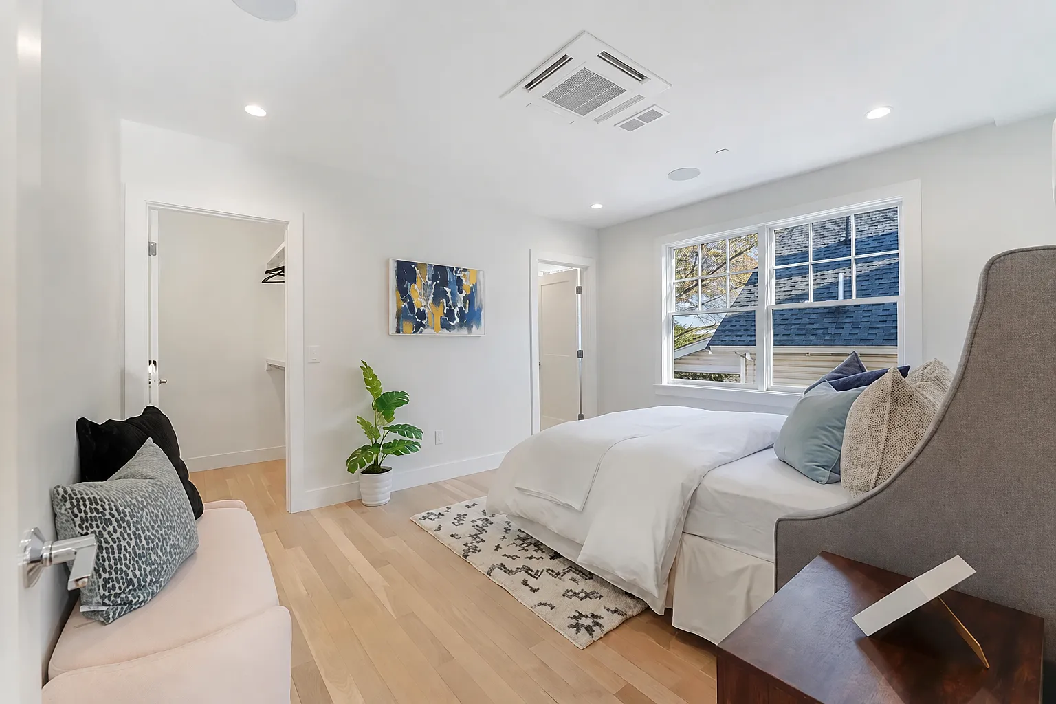 2 bed, 1107 sqft, $4,900 — Photo 4