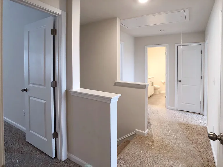 208 Marathon Ln — Photo 12