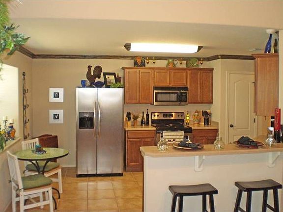 5th image of 3026 Santa Lucia St