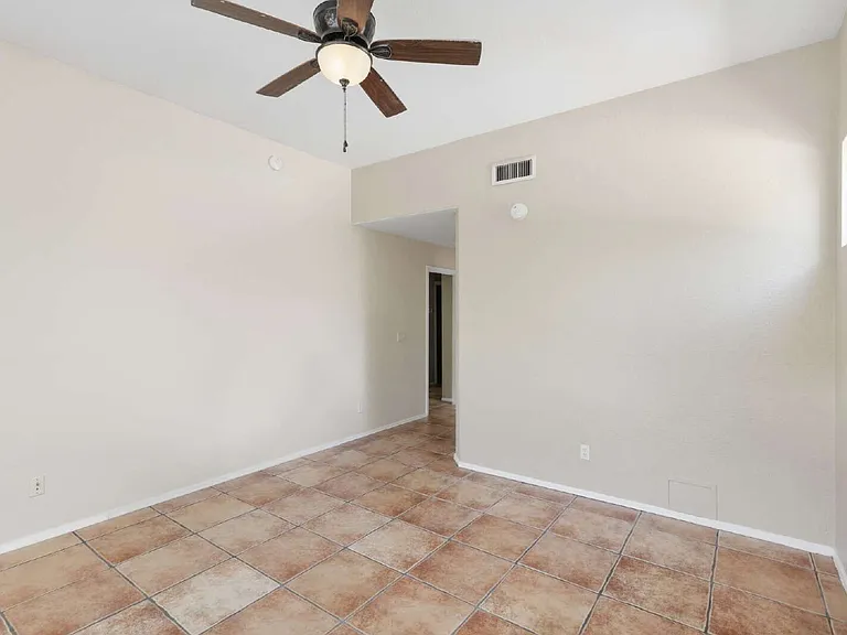 10476 E George Tolman Ln — Photo 7