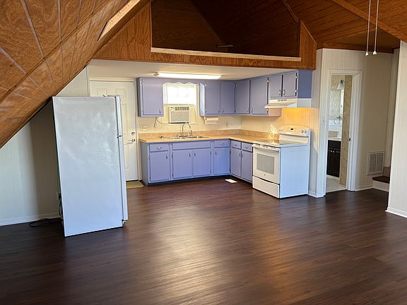 2nd image of 4701 Illinois Ave #4701B