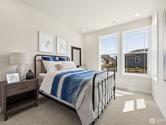3rd image of 14676 205th Avenue Ct E #784