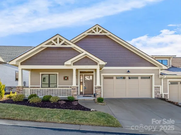 215 Sports Village Dr, Hendersonville, NC 28739