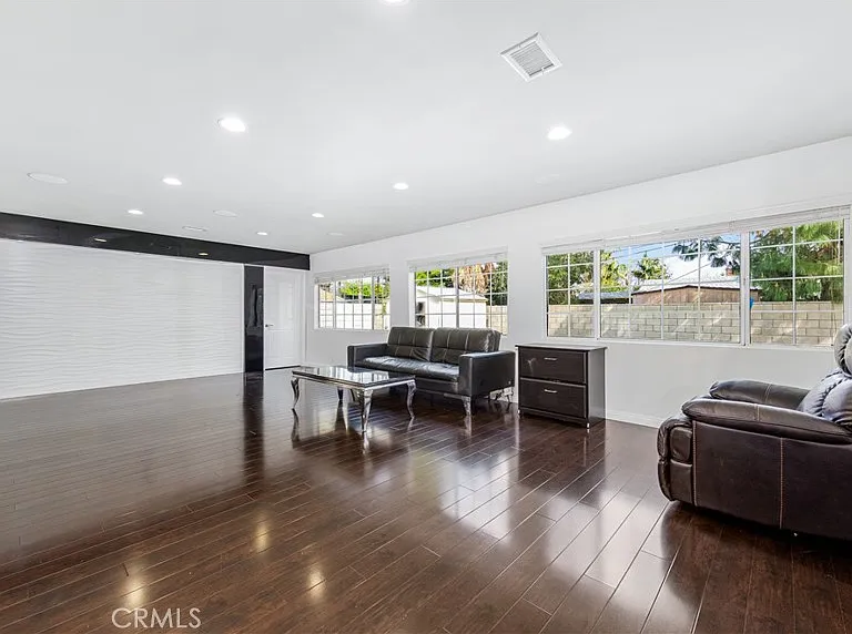 7938 Ventura Canyon Ave — Photo 12