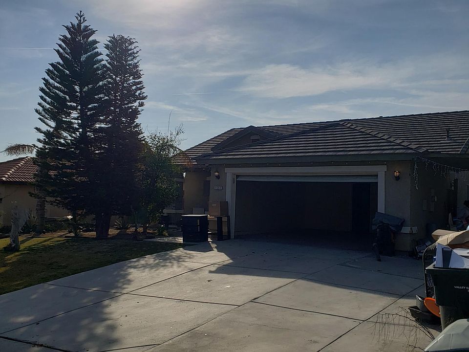 2nd image of 1544 Esperanza St
