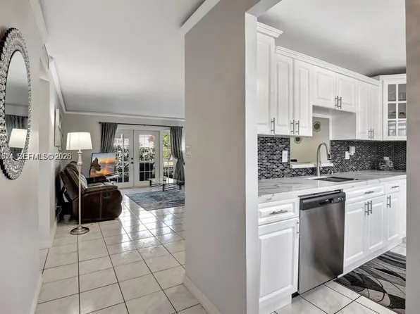 219 NE 14th Ave APT 107, Hallandale, FL 33009