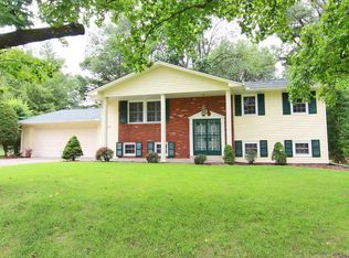 2527 Greenway Dr, Cape Girardeau, MO 63701