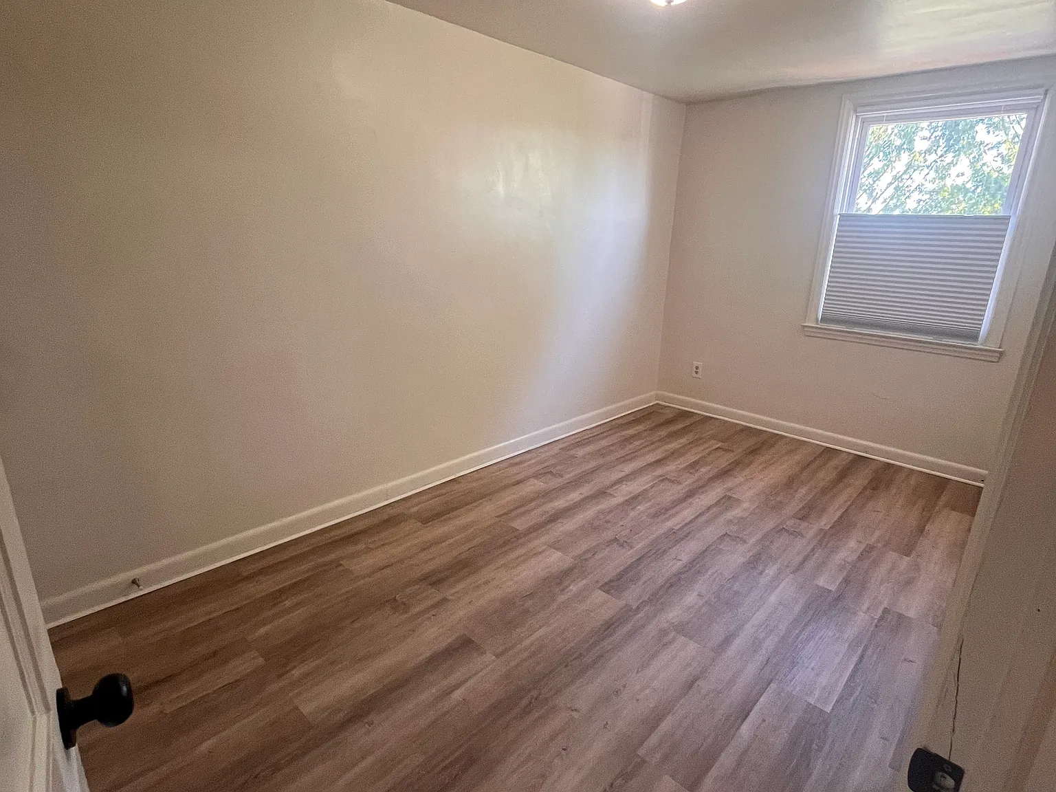 3 bed, 1125 sqft, $1,800 — Photo 2