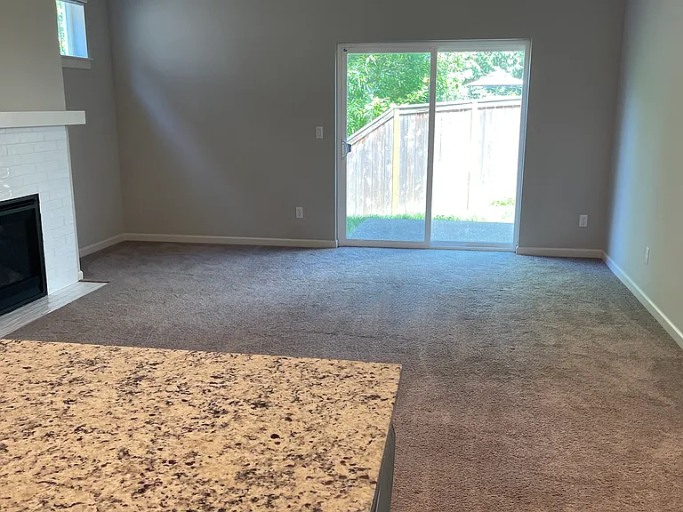7385 SW Spruce St — Photo 6
