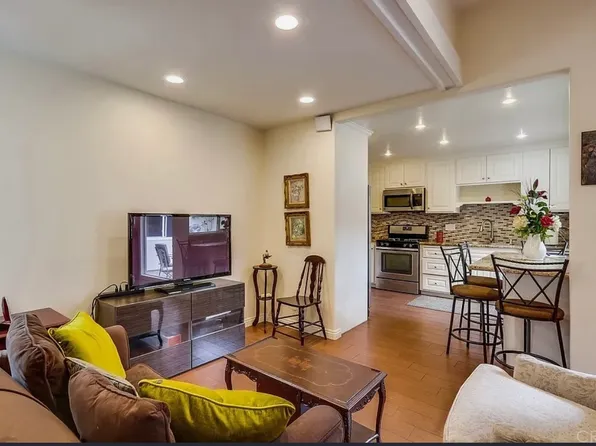 14 Wintersweet Way, Irvine, CA 92612