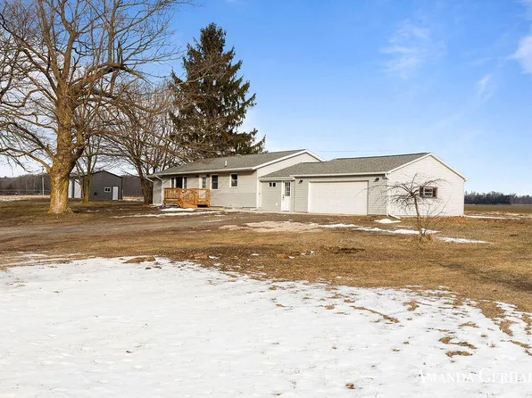 2841-16 Mile Rd NE, Cedar Springs, MI 49319