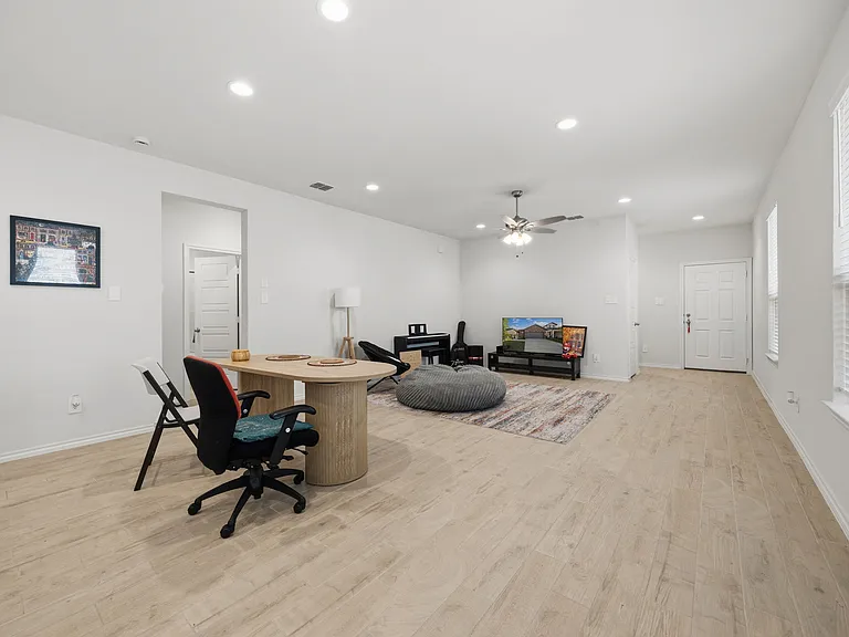 3211 Bedstraw Ln — Photo 15