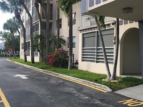 5th image of 501 E Dania Beach Blvd APT 4M