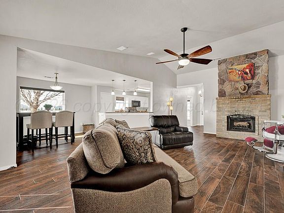 3rd image of 20223 Prairie Wind Rd