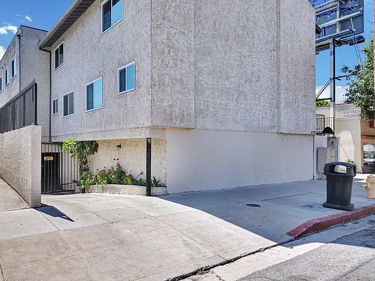 4526 Eagle Rock Blvd #4 — Photo 13