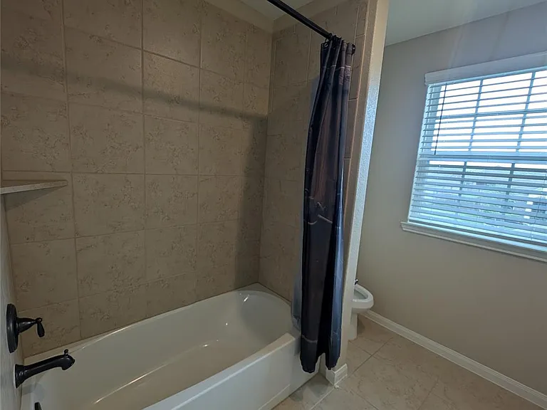 21210 Echo Manor Dr — Photo 22