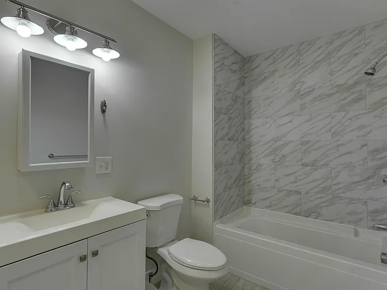 321 Jefferson Ave — Photo 22
