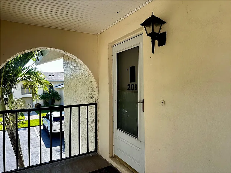 1815 Robalo Dr #201C — Photo 18
