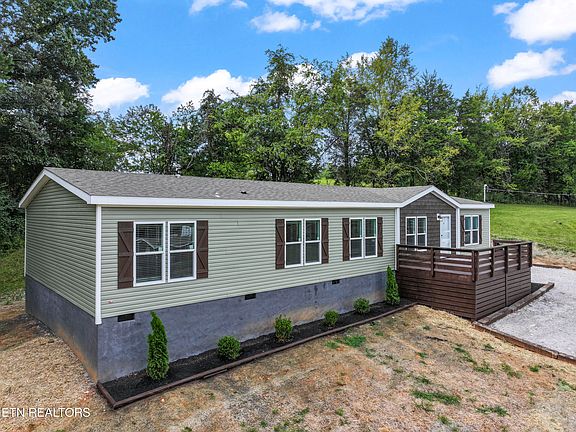 2nd image of 2839 Wayland Rd