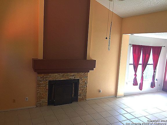 3rd image of 4011 Sunrise Creek Dr