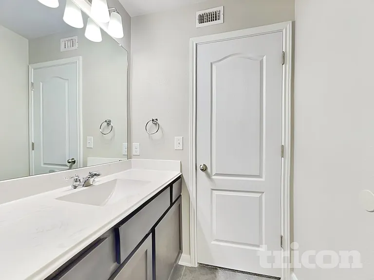 428 Ferrule Dr — Photo 8