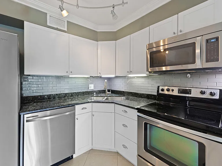 3020 Florida Blvd #202-C — Photo 7