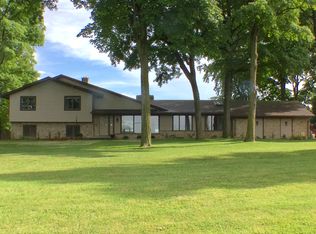 7294 Pond Rd, Hartford, WI 53027