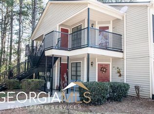 591 Windchase Ln, Stone Mountain, GA 30083