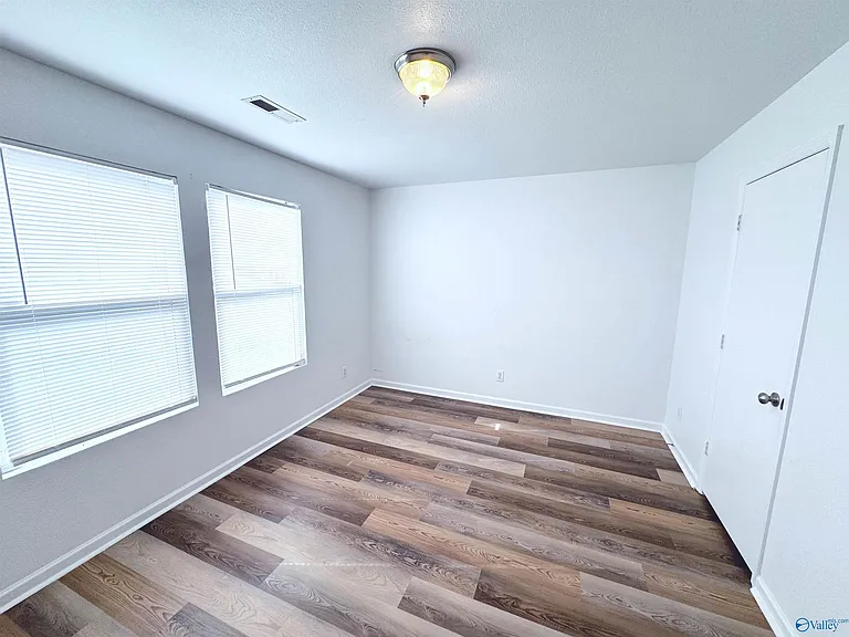 202 Sagebrook Dr — Photo 15