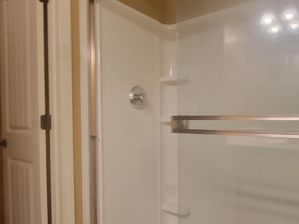 1st image of 2802 Lake Ave