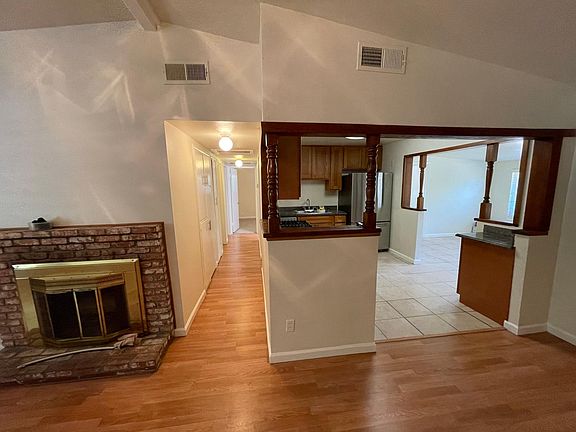 4th image of 2481 Fernandez Dr