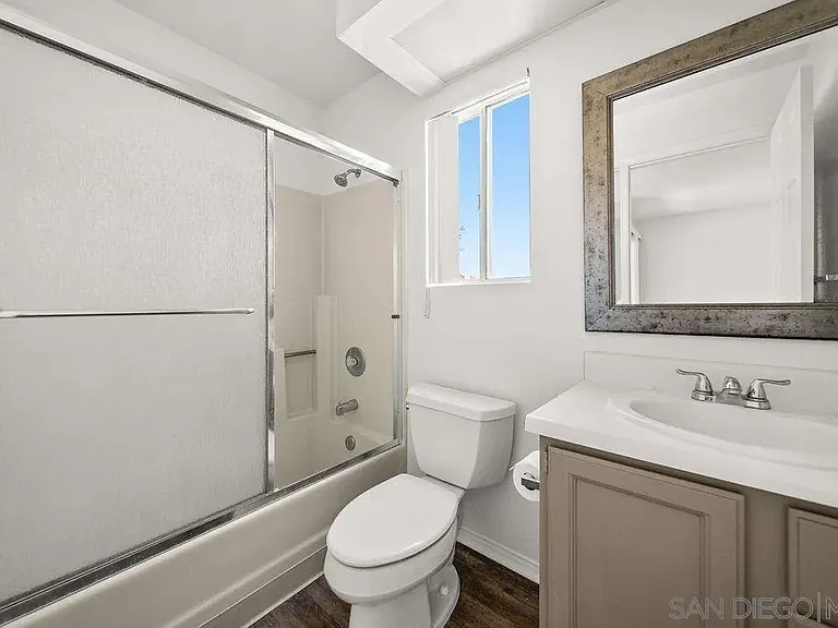 514 S Myers St #H — Photo 11