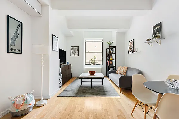 Sold by Compass | media 1