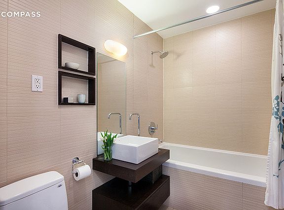 3rd image of 346 Bond St #B-1a