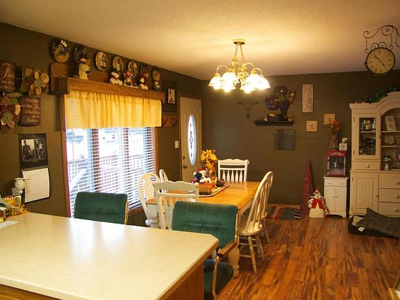 Open Kitchen/Dining Room