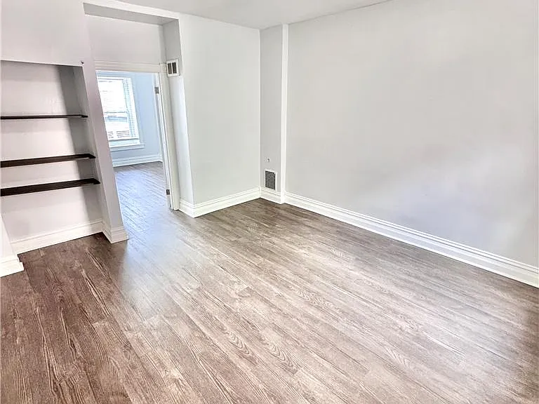 1410 W Turner St #2 — Photo 2