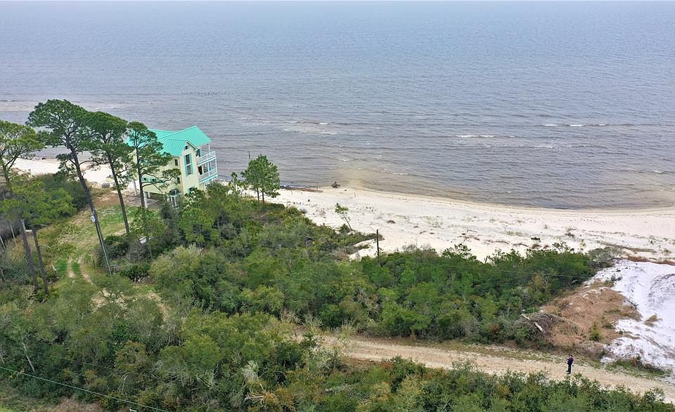 1st image of 2774 Hidden Beaches Rd