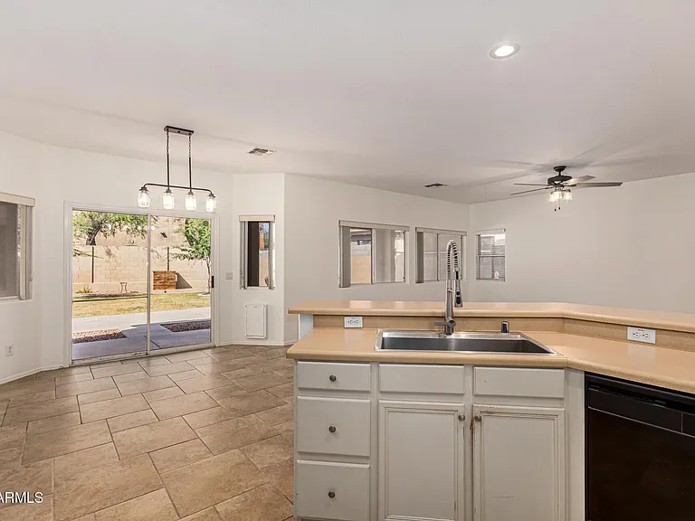 8382 W Mary Ann Dr — Photo 10
