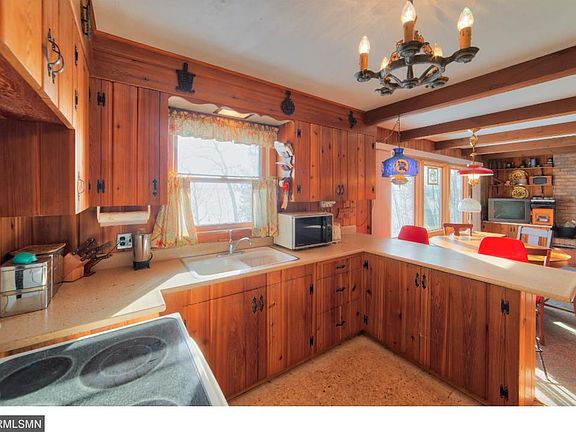 5th image of 2538 Birch Point Rd