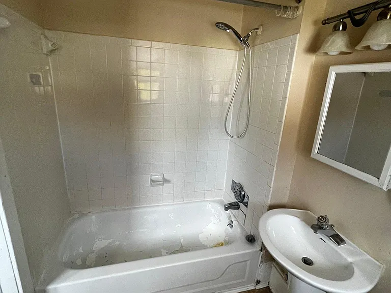 378 Elm Ave SW #12 — Photo 14