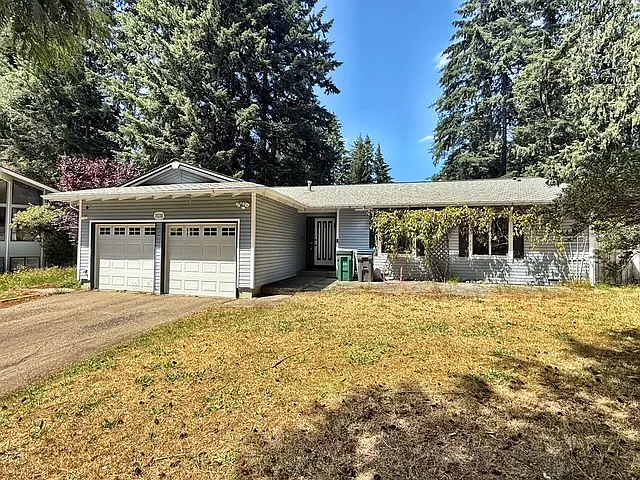 716 Parkway Court Northeast - 1 — Photo 1