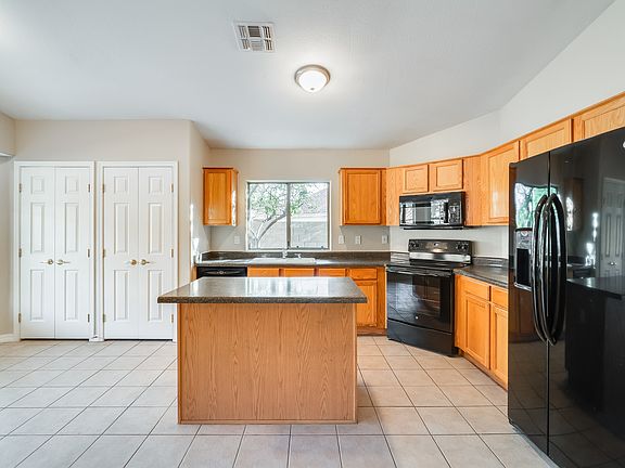 4th image of 1220 E Morrow Dr