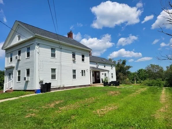 504-506 Fuller St, Ludlow, MA 01056