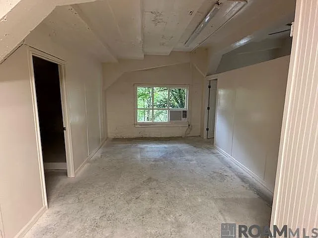 659 W Main St #5 — Photo 3