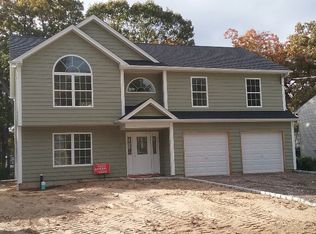 232 Ralph Ave, Babylon, NY 11702