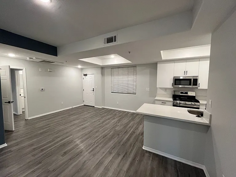 2820 Sawtelle Blvd — Photo 50