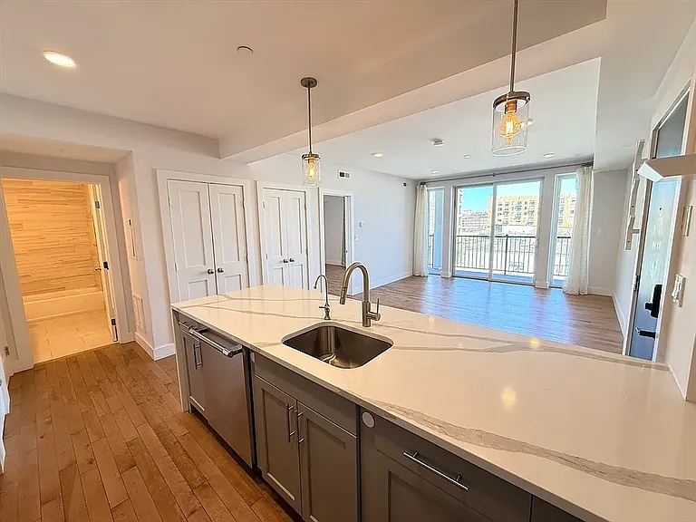 50 Hichborn St #407 — Photo 7