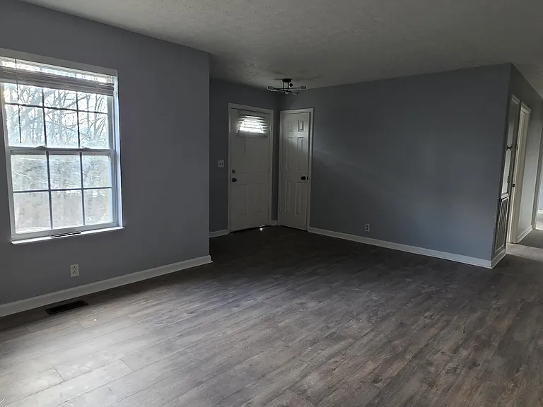 2323 Ilolo St #1 — Photo 6